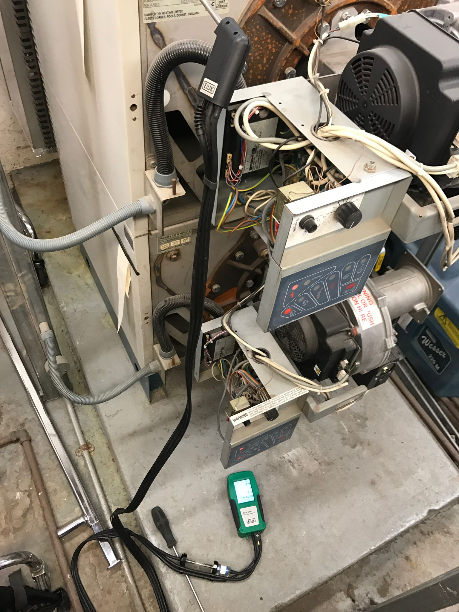 gas safe registered engineer near me Chadwell Heath, RM6